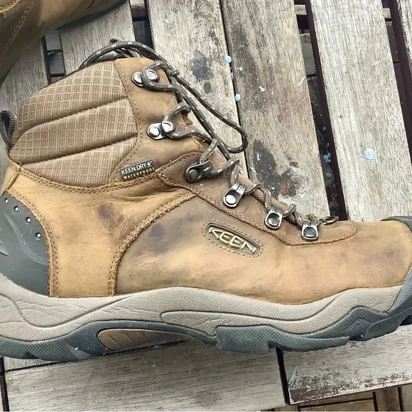 KEEN Revel III Waterproof Winter Hiking Boots Men's Size 11 - Picture 3 of 7